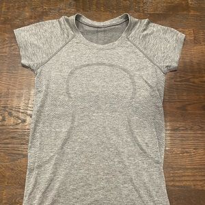 LULULEMON ATHLETICA!!!!!